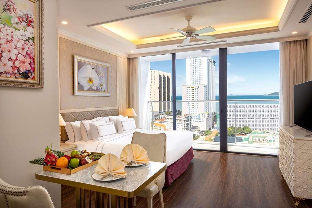 Melia Vinpearl Nha Trang Empire Hotel Room photo